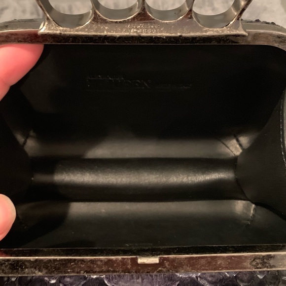 💗SOLD💗Alexander McQueen Box Knuckle Clutch - Picture 7 of 8